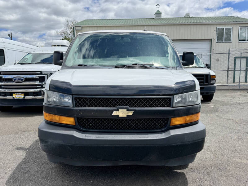 chevrolet express cargo 2018 1GCWGAFG1J1345730 image chevrolet express cargo 2018 1GCWGAFG1J1345730 image